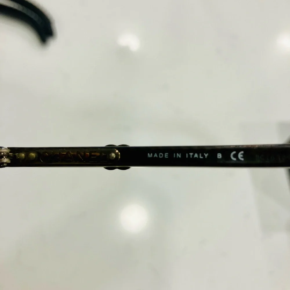 CHANEL Vintage Gray Quilted Eyeglass Frames box and case!!! - Picture 6 of 7